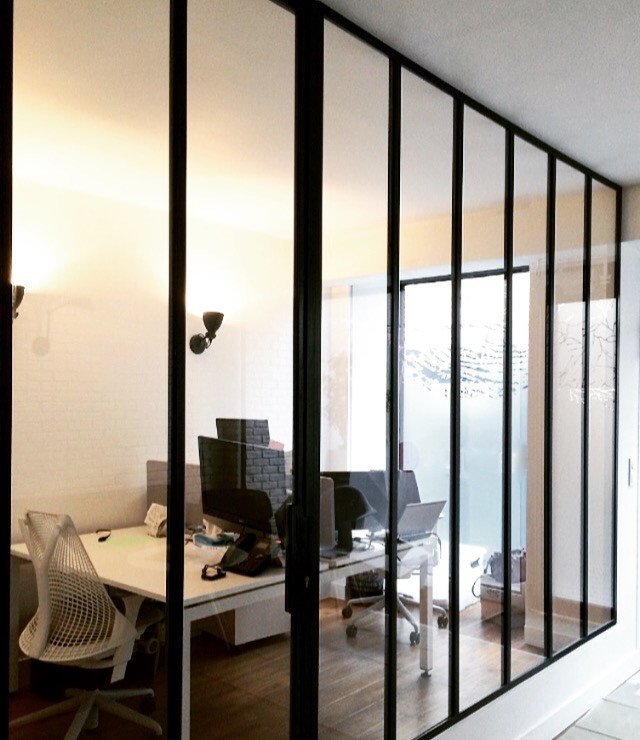 Création de bureaux avec des cloisons vitrées 2