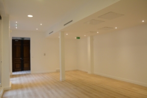 Pose de sol PV pour des bureaux
