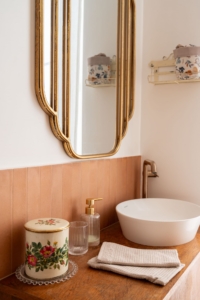 Détail vasque et robinet