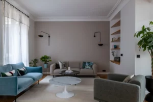 Vue générale du salon entièrement rénové