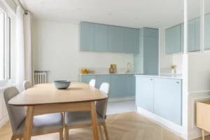 Transformation d'un ancien cabinet médical en appartement - Salle à manger-cuisine