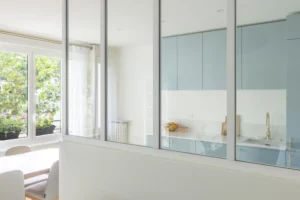 Transformation d'un ancien cabinet médical en appartement - verriere