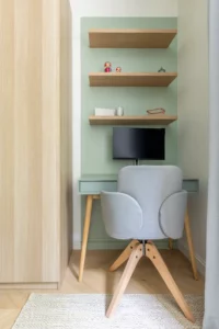 Transformation d'un ancien cabinet médical en appartement - Bureau-chambre