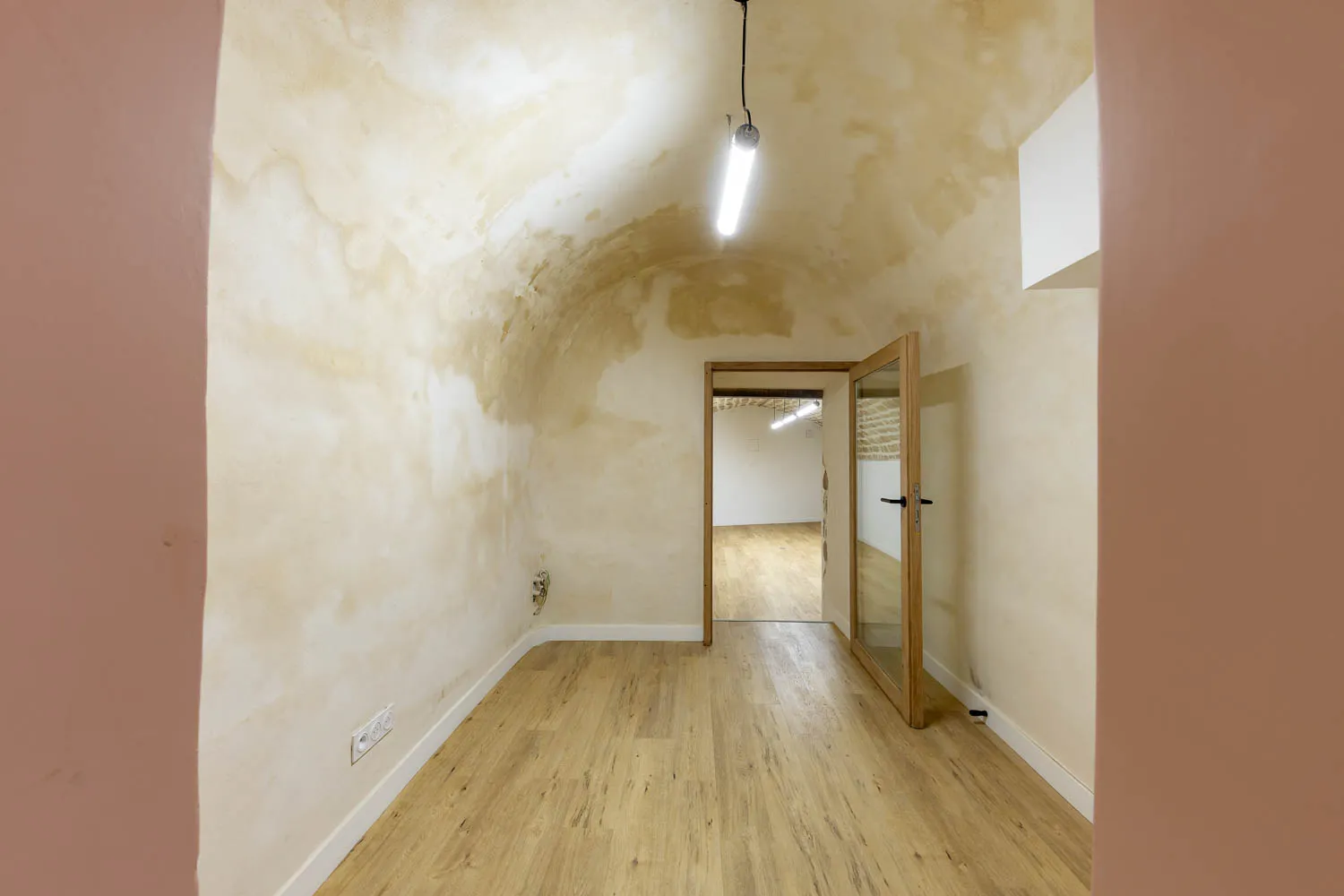 13-bureaux – sous sol – bureau individuel arche
