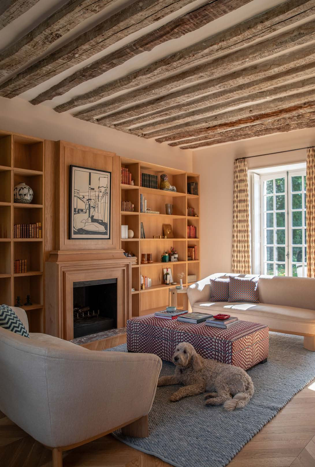 Salon rénové d’une maison à Épinay, Normandie Salon rénové d'une maison à Épinay, Normandie